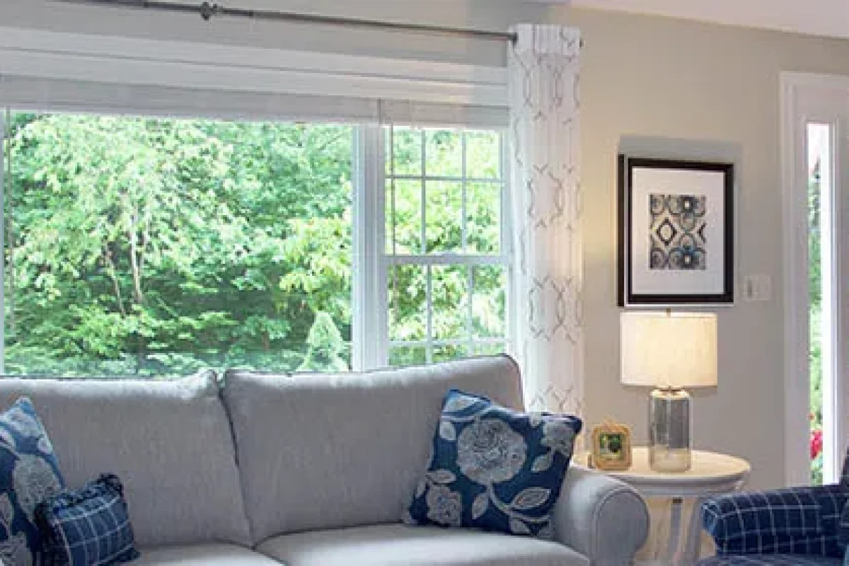 Living room triple-window installation